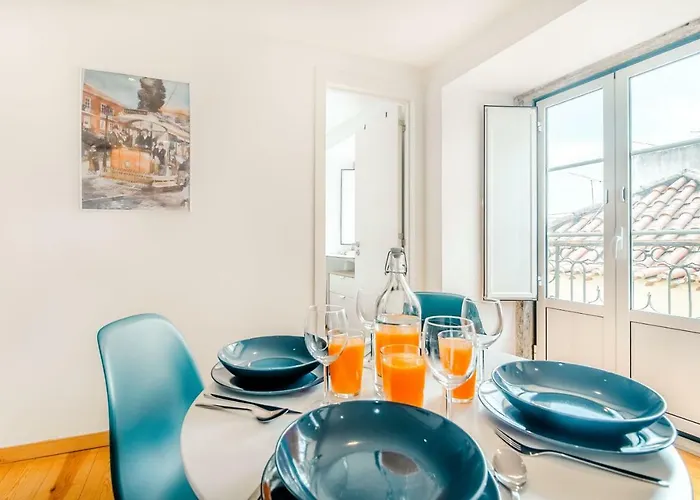 Apartment Alfama Charming Apartment *